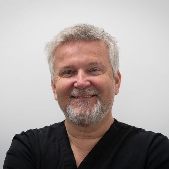 Dr. Laurent Bello